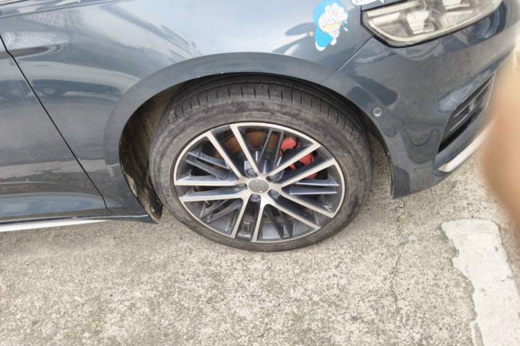Used Geely Auto Preface 2021 2.0TD Luxury Version Right Front Wheel Hub