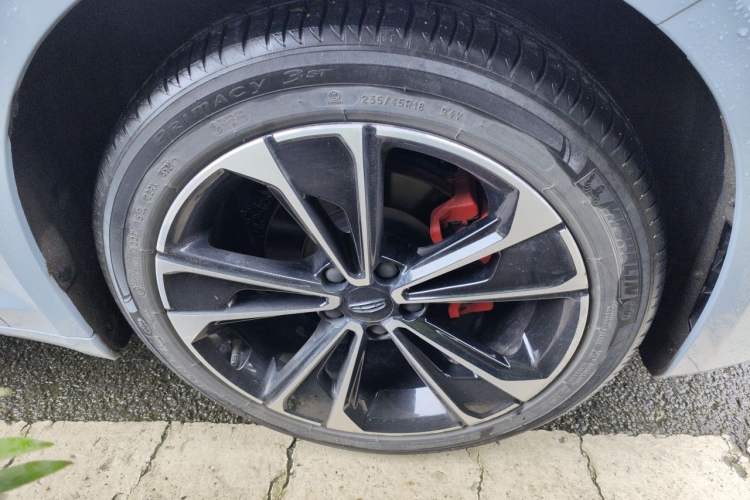 Used Geely Auto Preface 2021 2.0TD Space-Time Edition Hao Yue Right Front Wheel Hub