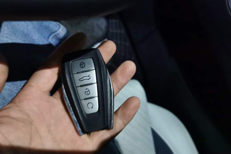 Used Geely Auto Preface 2021 Revised Version 2.0TD Luxury Edition Vehicle Key