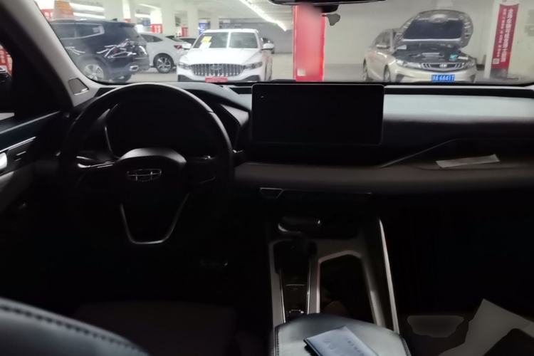 Used Geely Auto Preface 2021 2.0TD Flagship Edition Center Console