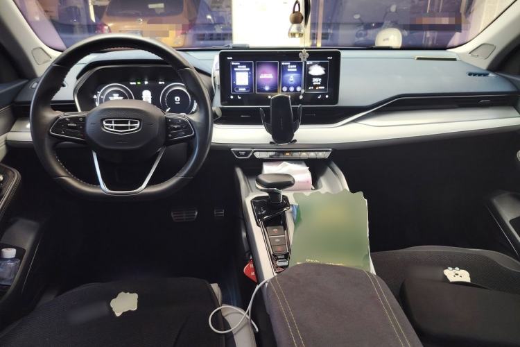 Used Geely Auto Preface 2021 Revised Version 2.0TD Luxury Edition Center Console
