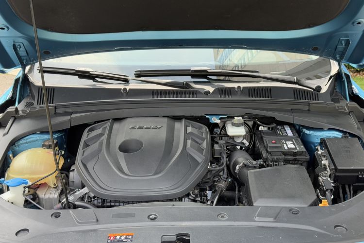 Used Geely Auto Preface 2021 Revised Version 2.0TD Luxury Edition Engine Bay