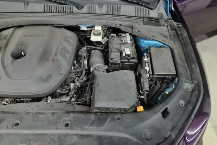 Used Geely Auto Preface 2021 2.0TD Flagship Edition Engine Bay Left