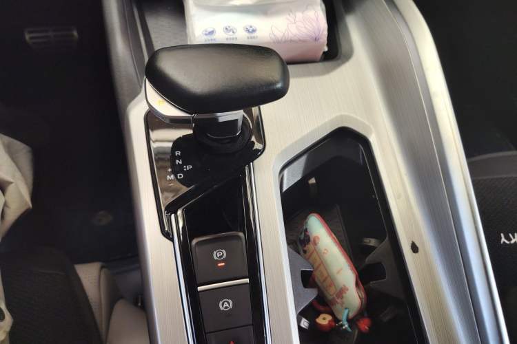 Used Geely Auto Preface 2021 Revised Version 2.0TD Luxury Edition Gear Lever