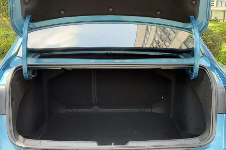 Used Geely Auto Preface 2021 Revised Version 2.0TD Luxury Edition Trunk