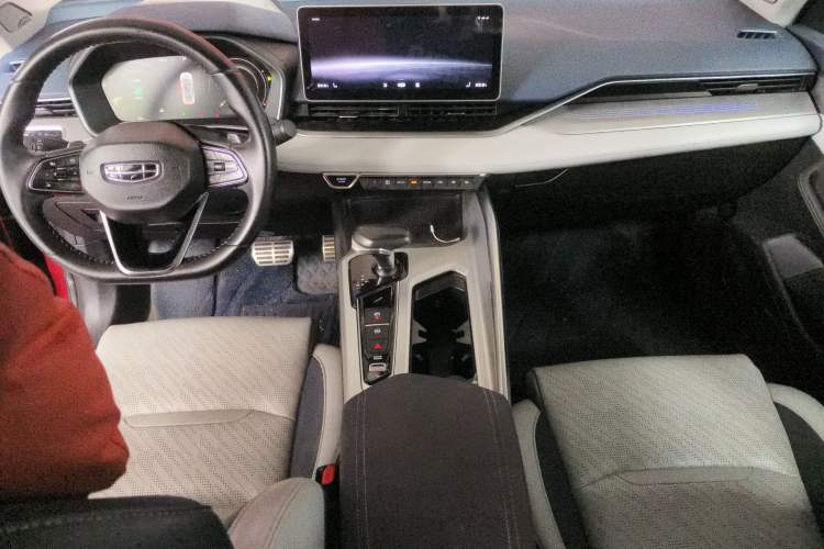 Used Geely Auto Preface 2021 2.0TD Luxury Version Center Console