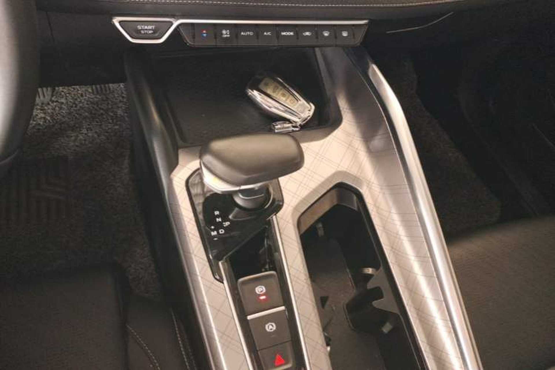 Used Geely Auto Preface 2021 2.0TD Luxury Version Gear Lever