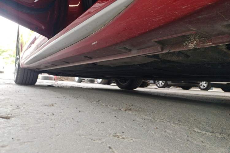 Used Geely Auto Preface 2021 2.0TD Luxury Version Left Side Sill