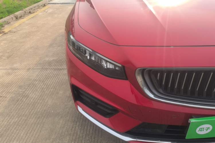 Used Geely Auto Preface 2021 Revised Version 2.0TD Luxury Edition Right Front Headlight