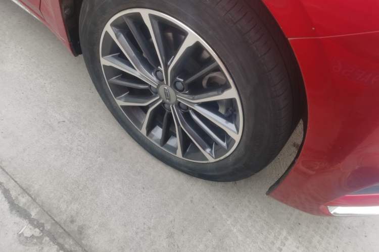 Used Geely Auto Preface 2021 2.0TD Luxury Version Right Front Wheel Hub