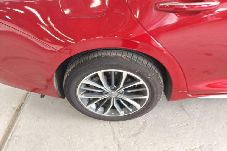 Used Geely Auto Preface 2021 2.0TD Luxury Version Right Rear Wheel Hub