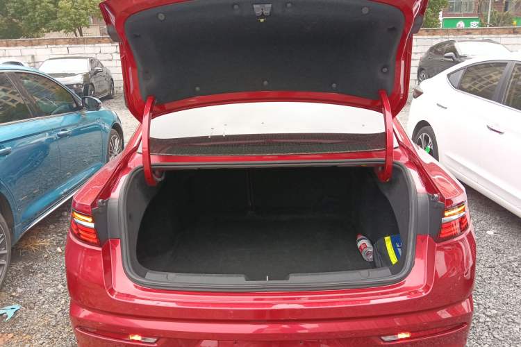 Used Geely Auto Preface 2021 2.0TD Luxury Version Trunk