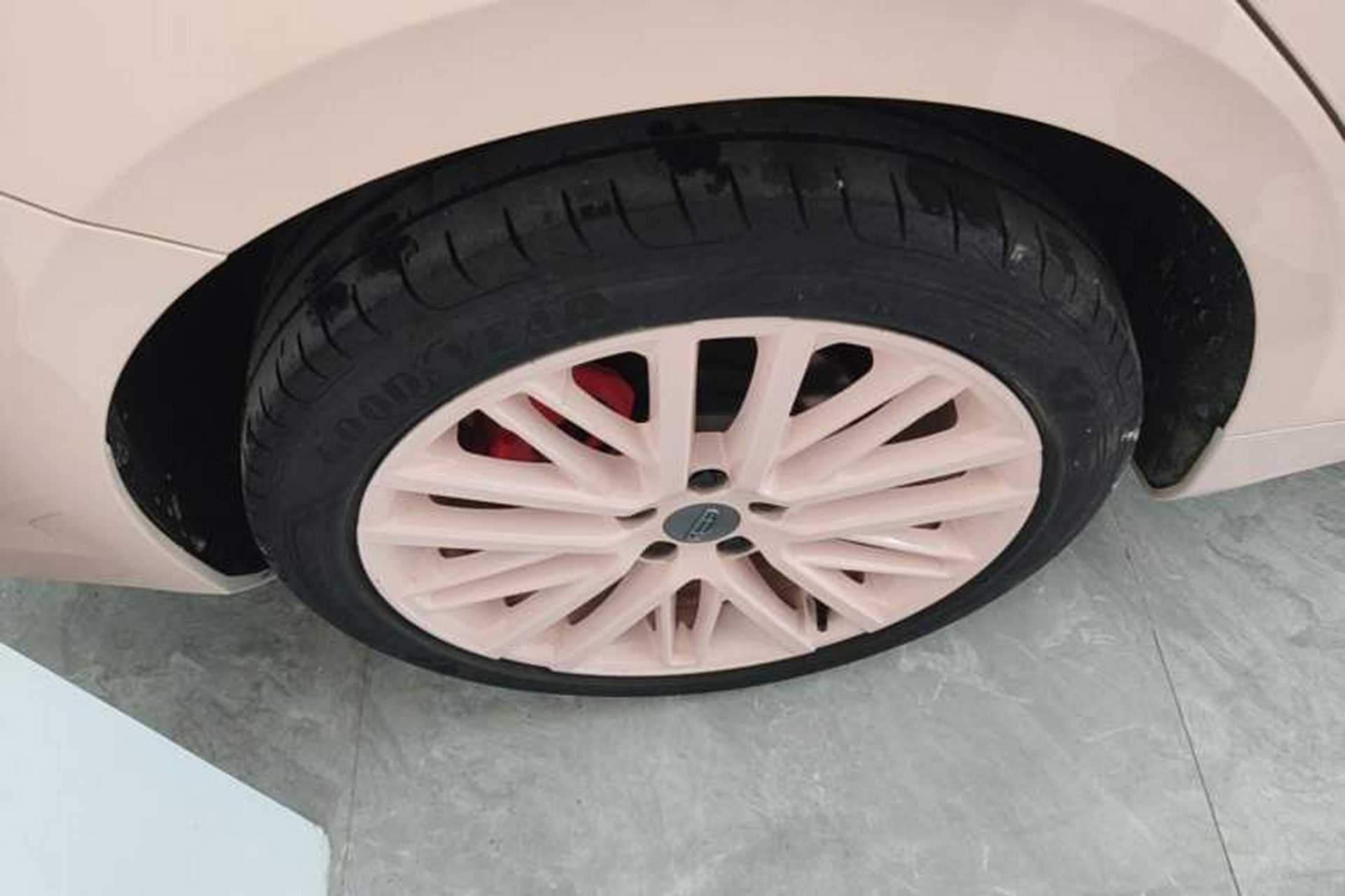 Used Geely Auto Preface 2021 2.0TD Luxury Version Right Rear Wheel Hub