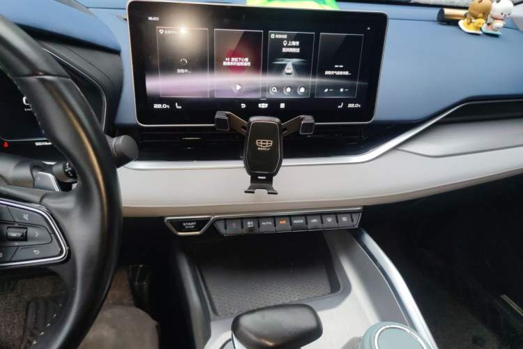 Used Geely Auto Preface 2021 2.0TD Flagship Edition Audio And AC Panel