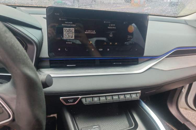Used Geely Auto Preface 2021 2.0TD Luxury Version Audio And AC Panel