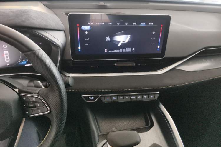 Used Geely Auto Preface 2021 2.0TD Space-Time Edition Hao Yue Audio And AC Panel