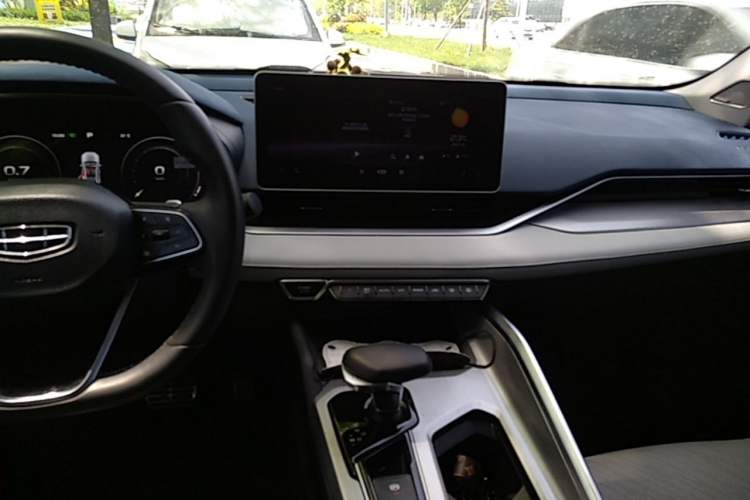 Used Geely Auto Preface 2021 Revised Version 2.0TD Luxury Edition Audio And AC Panel