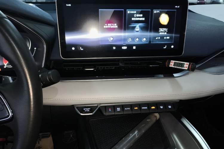 Used Geely Auto Preface 2021 Revised Version 2.0TD Luxury Edition Audio And AC Panel