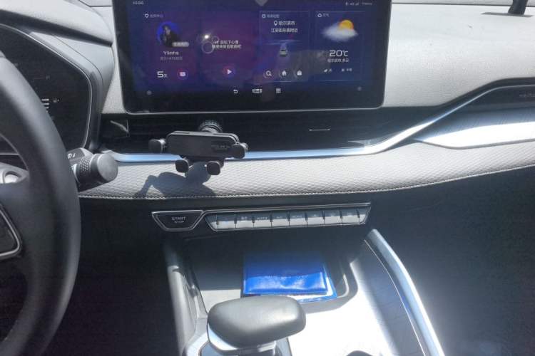 Used Geely Auto Preface 2021 2.0TD Luxury Version Audio And AC Panel
