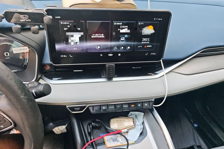 Used Geely Auto Preface 2021 Revised Version 2.0TD Luxury Edition Audio And AC Panel