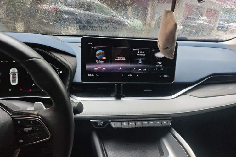 Used Geely Auto Preface 2021 Revised Version 2.0TD Luxury Edition Audio And AC Panel