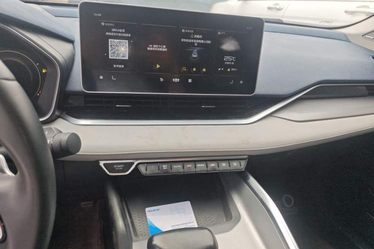 Used Geely Auto Preface 2021 Revised Version 2.0TD Luxury Edition Audio And AC Panel