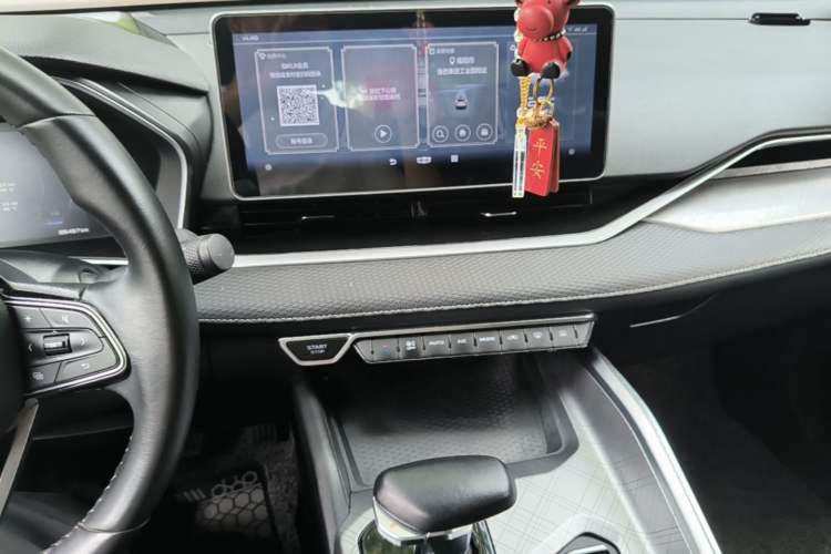 Used Geely Auto Preface 2021 2.0TD Luxury Version Audio And AC Panel