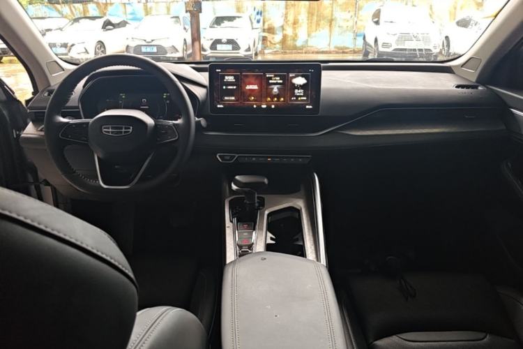 Used Geely Auto Preface 2021 2.0TD Luxury Version Center Console