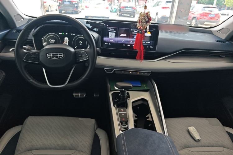 Used Geely Auto Preface 2021 Revised Version 2.0TD Luxury Edition Center Console