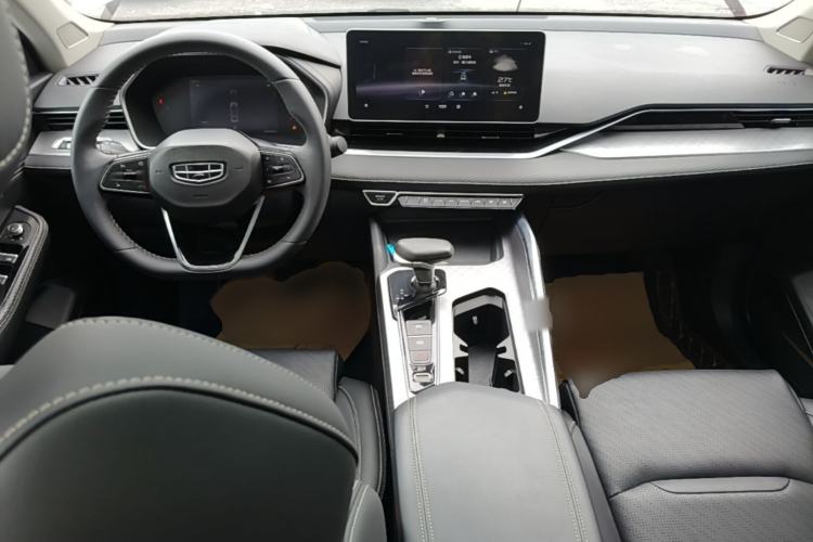 Used Geely Auto Preface 2021 2.0TD Luxury Version Center Console