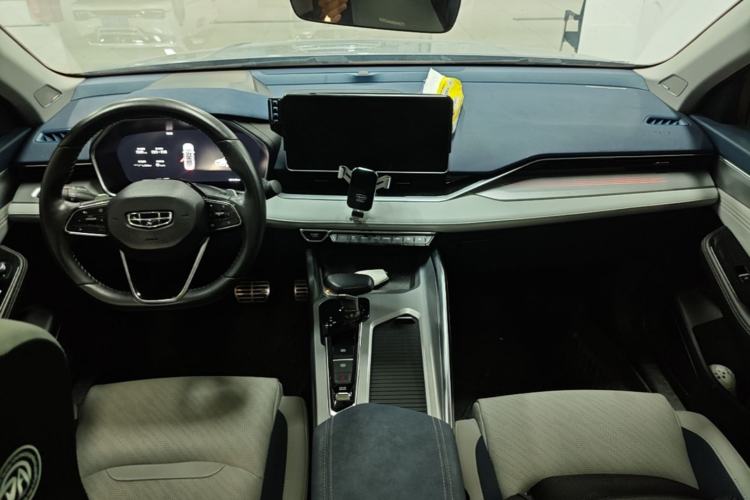 Used Geely Auto Preface 2021 Revised Version 2.0TD Luxury Edition Center Console