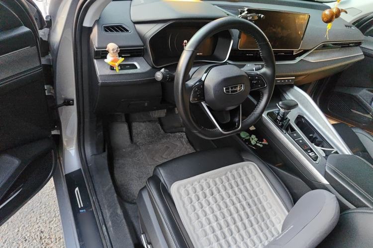Used Geely Auto Preface 2021 2.0TD Luxury Version Center Console
