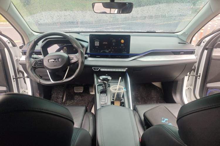 Used Geely Auto Preface 2021 2.0TD Luxury Version Center Console