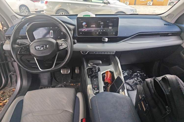 Used Geely Auto Preface 2021 Revised Version 2.0TD Luxury Edition Center Console