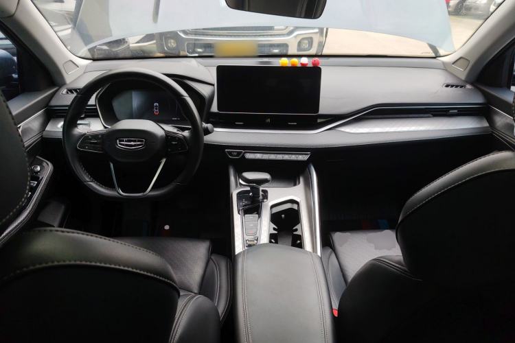 Used Geely Auto Preface 2021 2.0TD Luxury Version Center Console