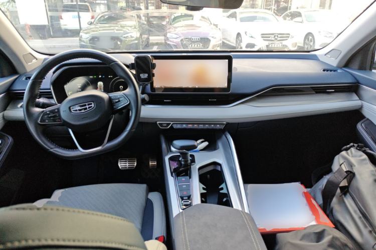 Used Geely Auto Preface 2021 Revised Version 2.0TD Luxury Edition Center Console
