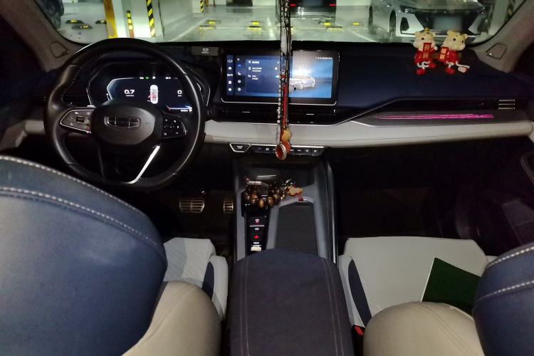Used Geely Auto Preface 2021 Revised Version 2.0TD Luxury Edition Center Console