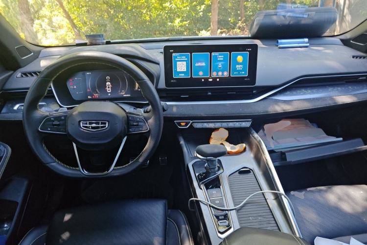 Used Geely Auto Preface 2021 2.0TD Space-Time Edition Hao Yue Center Console