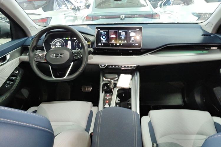 Used Geely Auto Preface 2021 Revised Version 2.0TD Luxury Edition Center Console