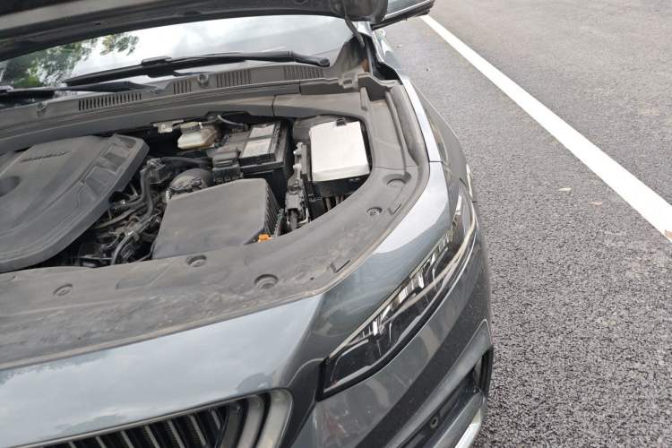 Used Geely Auto Preface 2021 2.0TD Luxury Version Engine Bay Left