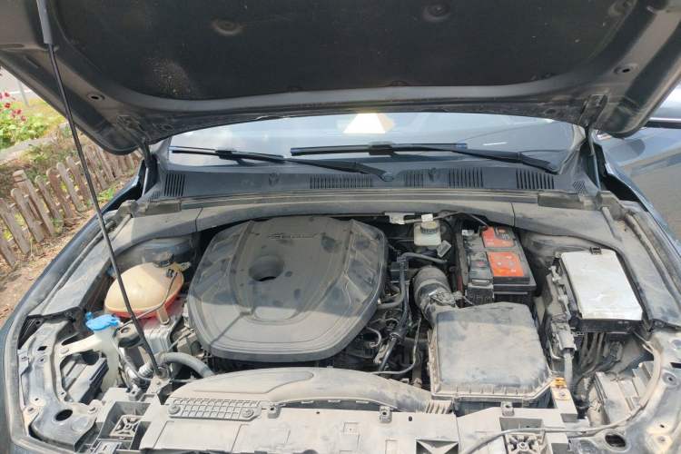Used Geely Auto Preface 2021 2.0TD Luxury+ Version Engine Bay