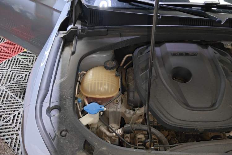 Used Geely Auto Preface 2021 2.0TD Space-Time Edition Hao Yue Engine Bay Right