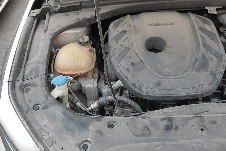 Used Geely Auto Preface 2021 2.0TD Luxury Version Engine Bay Right