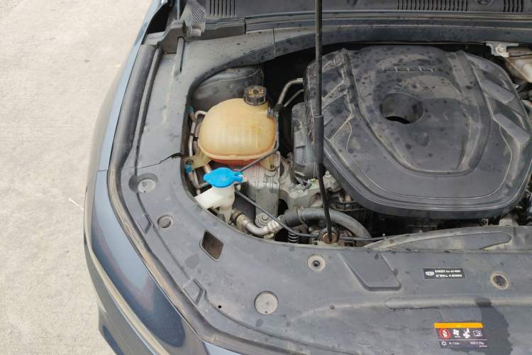 Used Geely Auto Preface 2021 2.0TD Luxury Version Engine Bay Right