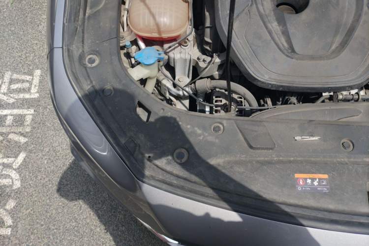 Used Geely Auto Preface 2021 2.0TD Luxury Version Engine Bay Right