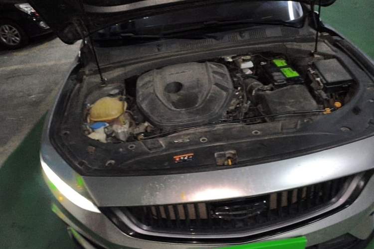 Used Geely Auto Preface 2021 Revised Version 2.0TD Luxury Edition Engine Bay Right