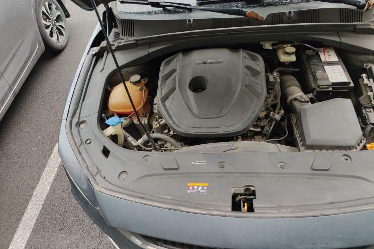 Used Geely Auto Preface 2021 2.0TD Luxury Version Engine Bay Right