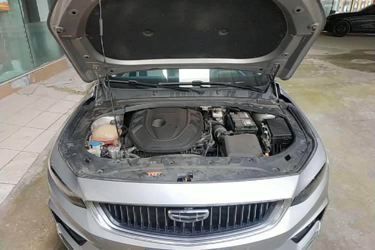 Used Geely Auto Preface 2021 Revised Version 2.0TD Luxury Edition Engine Bay