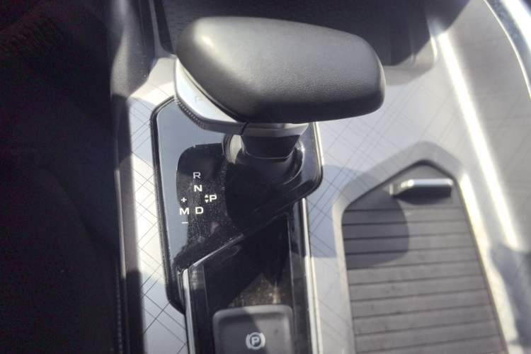 Used Geely Auto Preface 2021 2.0TD Luxury+ Version Gear Lever
