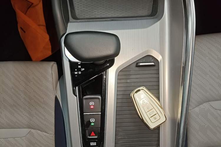 Used Geely Auto Preface 2021 Revised Version 2.0TD Luxury Edition Gear Lever